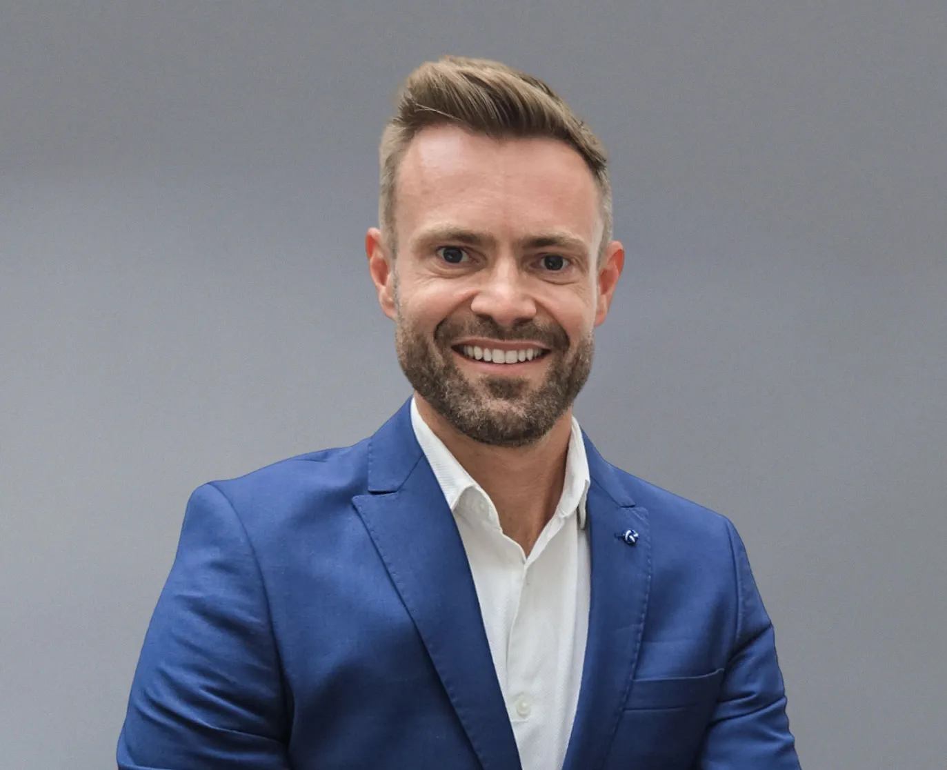 f0bb42cb-9f43-5efb-9f79-3de7860b4a6e